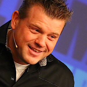 headshot Eric